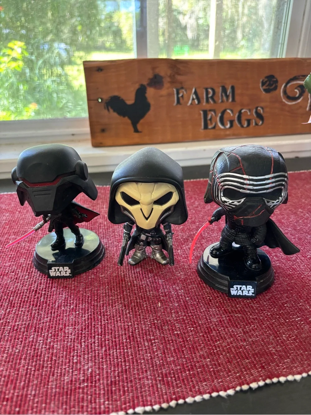 Star Wars Black & Cream Vinyl Figure Trio - Collectible Action Set